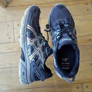 SALE! ASICS Gel Venture 6 black Women's Running shoes sz 9.5